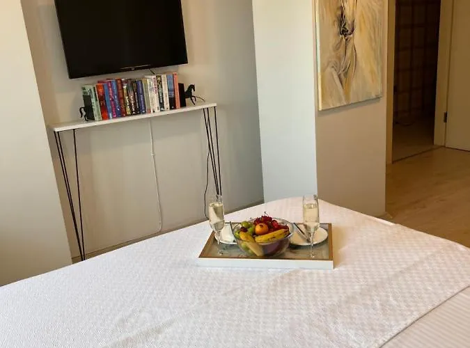 בית חווה B. Equine Range Narlidere