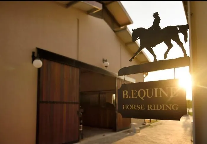 B. Equine Range בית חווה