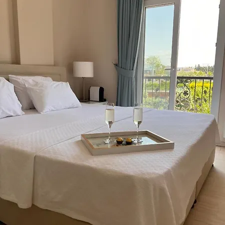 B. Equine Range Farm stay *